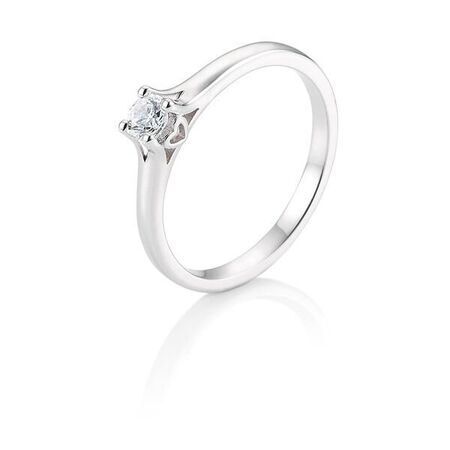 Silberner Verlobungsring mit einem Edelstein auf weißem Hintergrund