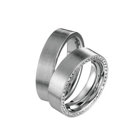 Ringe von Infinity auf weißem Hintergrund