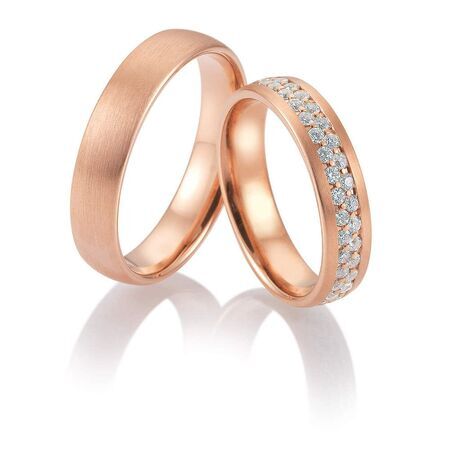 Ringe von Infinity auf weißem Hintergrund