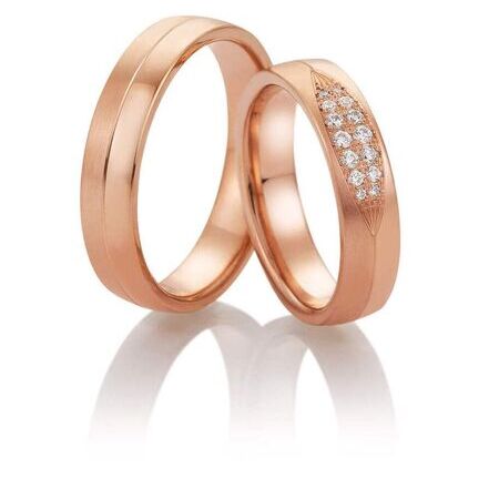 Ringe von Preciousline auf weißem Hintergrund