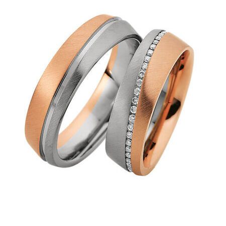 Ringe von Preciousline auf weißem Hintergrund