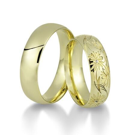 Ringe von Magic Flower auf weißem Hintergrund