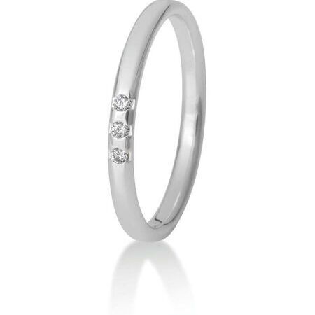 Ring von Memoire auf weißem Hintergrund