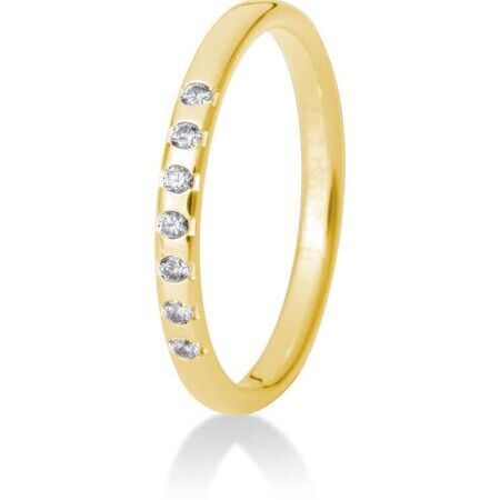 Ring von Memoire auf weißem Hintergrund