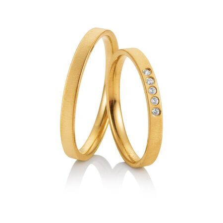 Ringe von Hello auf weißem Hintergrund