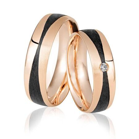 Ringe von Carbon auf weißem Hintergrund