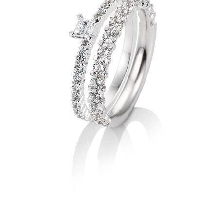 Ringe von Phoenix auf weißem Hintergrund