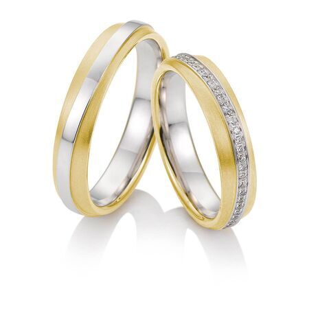 Ringe von Renaissance auf weißem Hintergrund