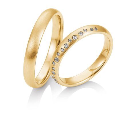Ringe von Renaissance auf weißem Hintergrund