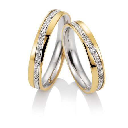 Ringe von Renaissance auf weißem Hintergrund
