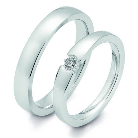Ringe von Saint Maurice auf weißem Hintergrund
