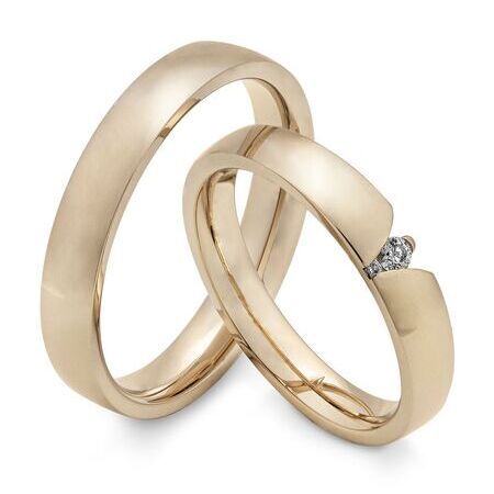 Ringe von Saint Maurice auf weißem Hintergrund