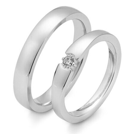 Ringe von Saint Maurice auf weißem Hintergrund