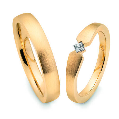 Ringe von Saint Maurice auf weißem Hintergrund