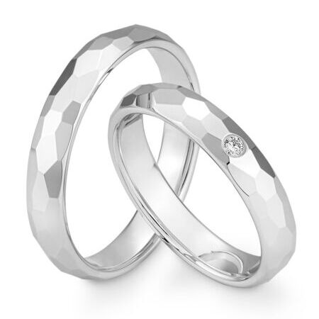 Ringe von Avantgarde auf weißem Hintergrund